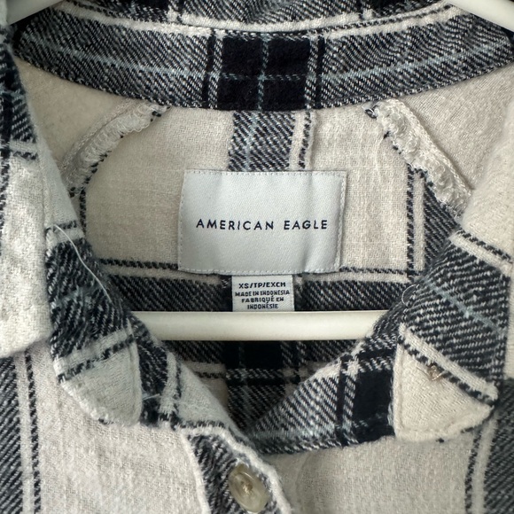 American Eagle Plaid Balloon Sleeve Flannel Button Up Shirt XS White Cream Black - Picture 6 of 8